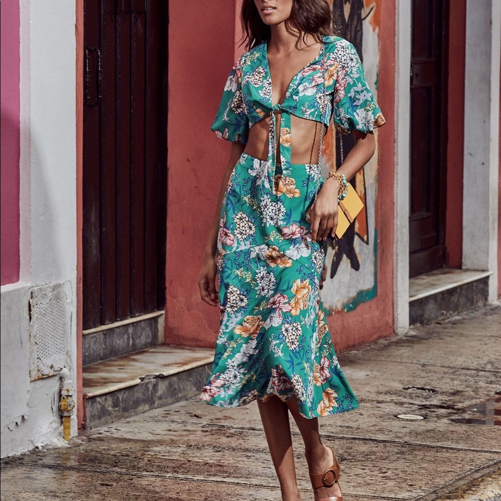 NWT 2 piece crop top skirt set Neiman Marcus